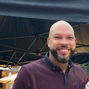 Meet your Posher, Thomas